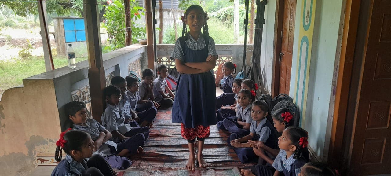 Gyandhara: Coaching village children to unlock university doors. Program location Songadh, Tapi, Gujarat. Photo — Manavta Jagrut Trust. — photo 1